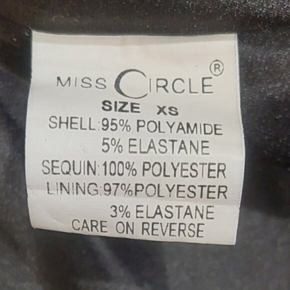 💥SEXY GLAM!💥One Sleeve Tuxedo Romper in Black & Silver Sequin - Picture 16 of 16